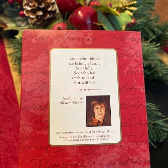 Hallmark Keepsake Ornament The Fishing Hole 2000 - Picture 9 of 10